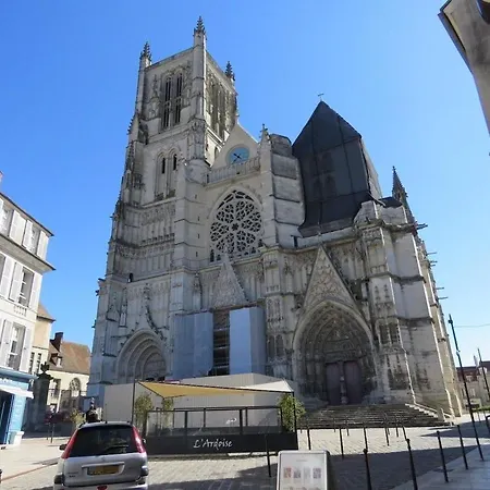 Daire Platanes 9 - Proche - - Free Parking - Paris *